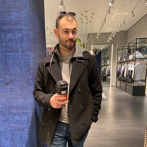 Meet your Posher, Brandon